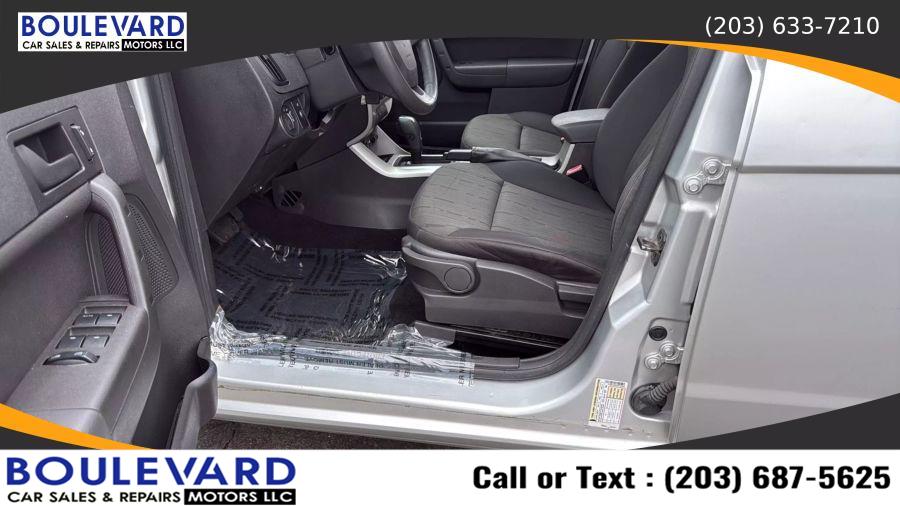 2010 Ford Focus SE - Photo 21