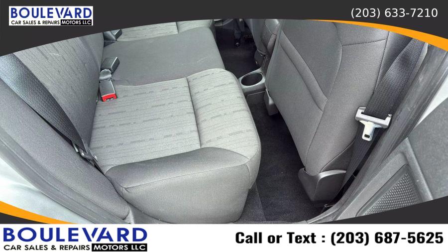 2010 Ford Focus SE - Photo 28