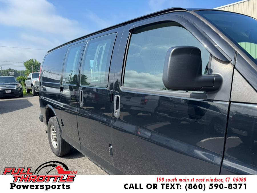 2019 GMC Savana 2500's photo