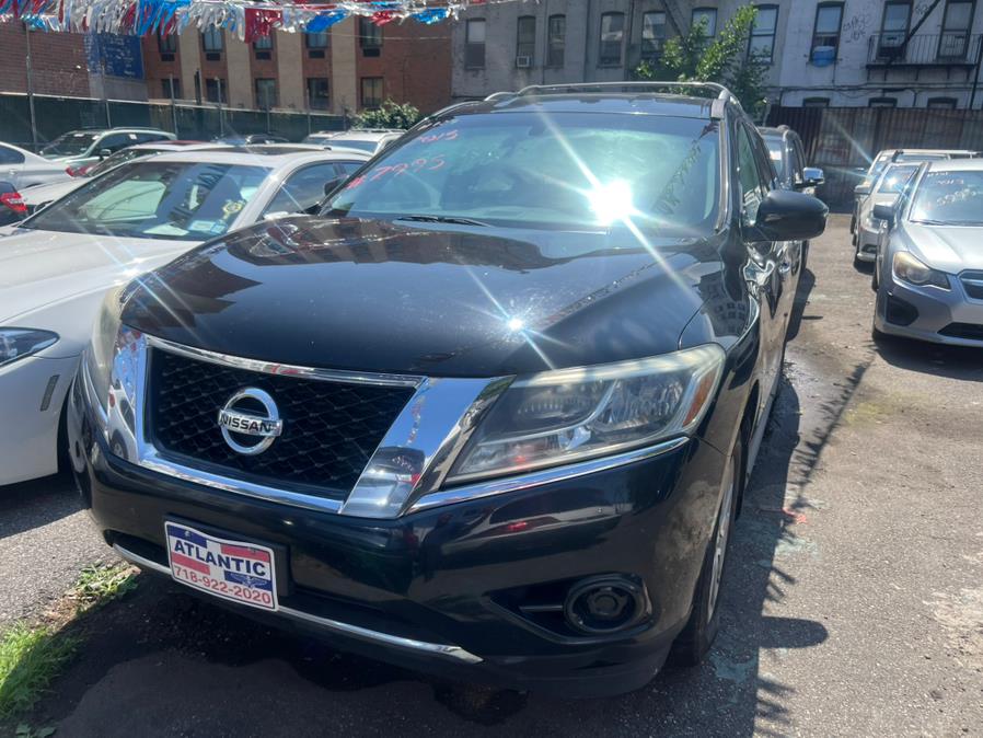 2015 Nissan Pathfinder S 4WD's photo