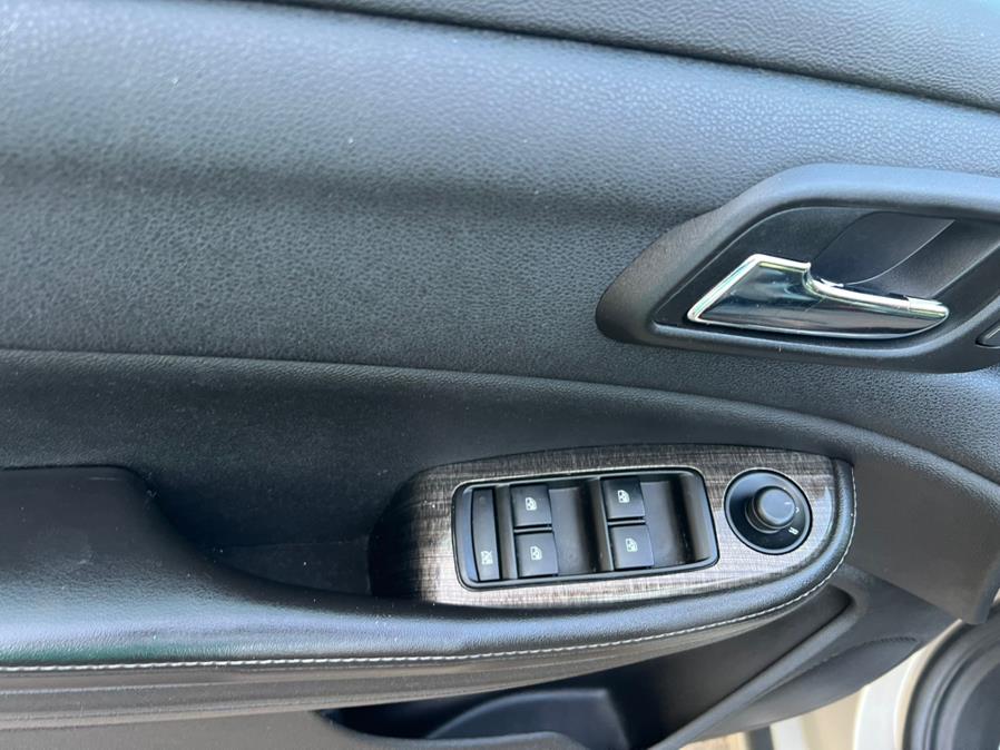 2015 Chevrolet Malibu 1LT - Photo 13