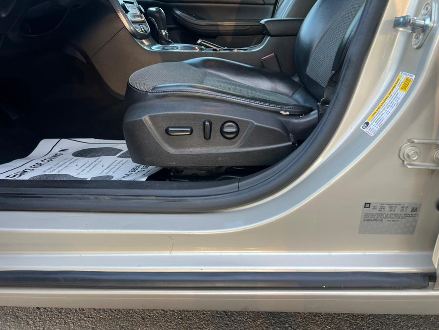 2015 Chevrolet Malibu 1LT - Photo 12