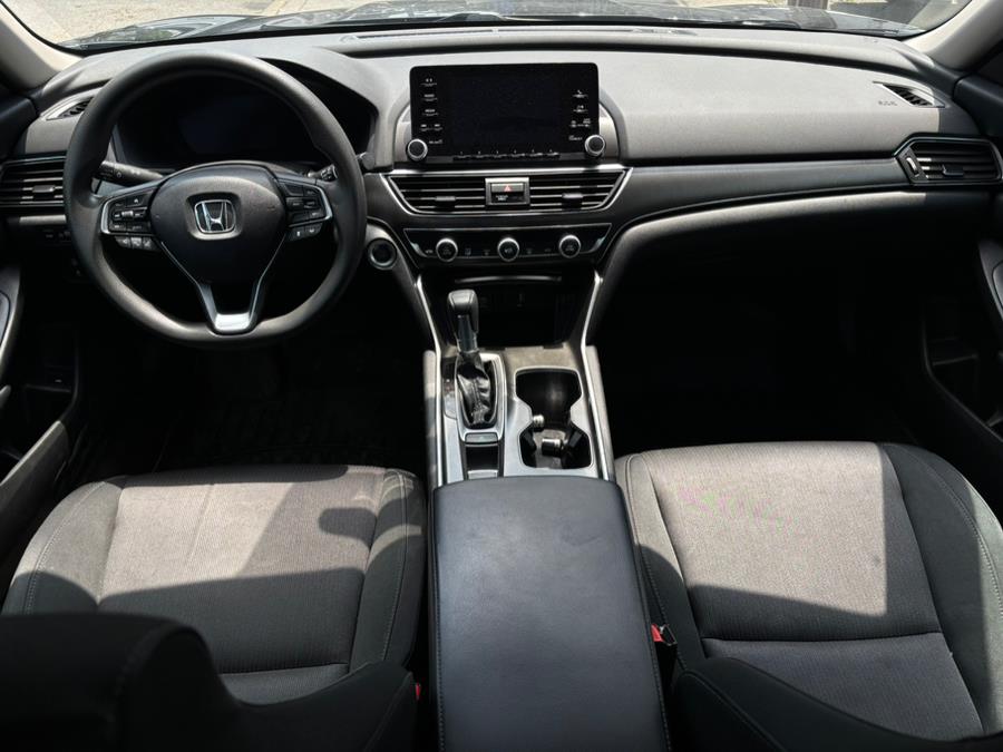 2018 Honda Accord LX - Photo 9