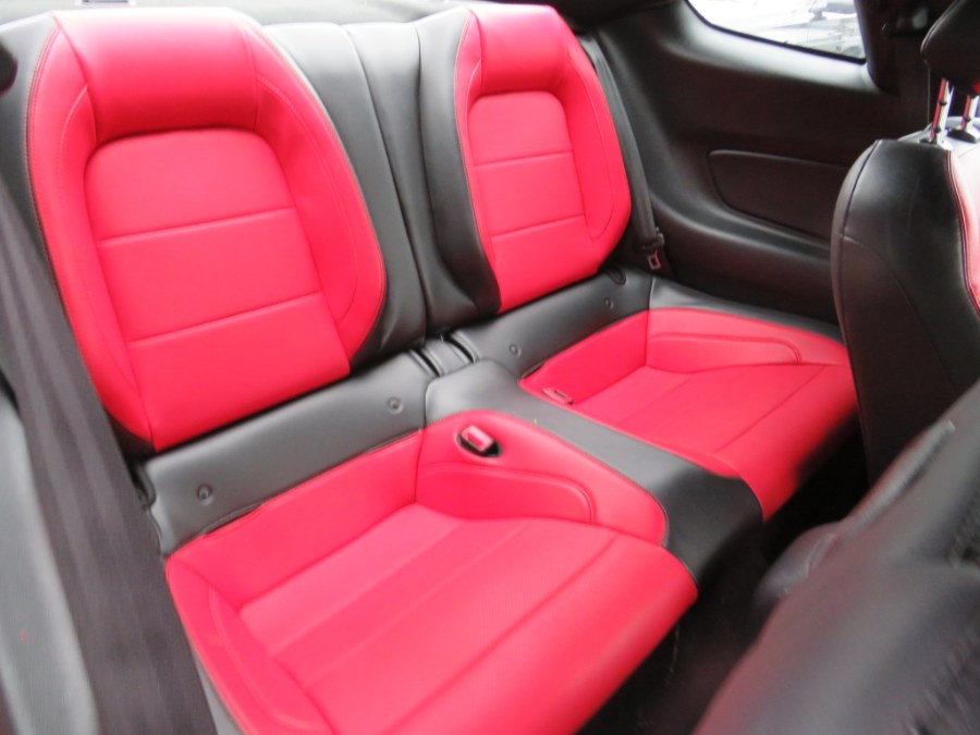 2019 Ford Mustang EcoBoost Premium - Photo 15
