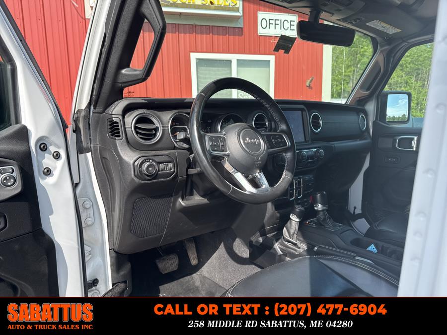 2021 Jeep Wrangler Unlimited Sahara - Photo 13