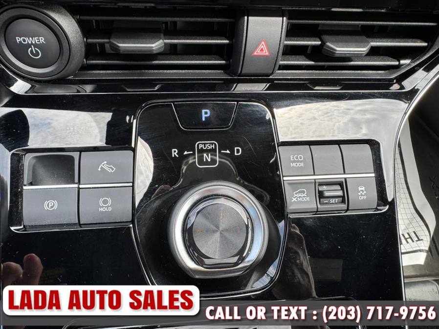 2024 Toyota bZ4X XLE - Photo 21