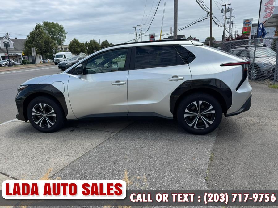 2024 Toyota bZ4X XLE - Photo 8
