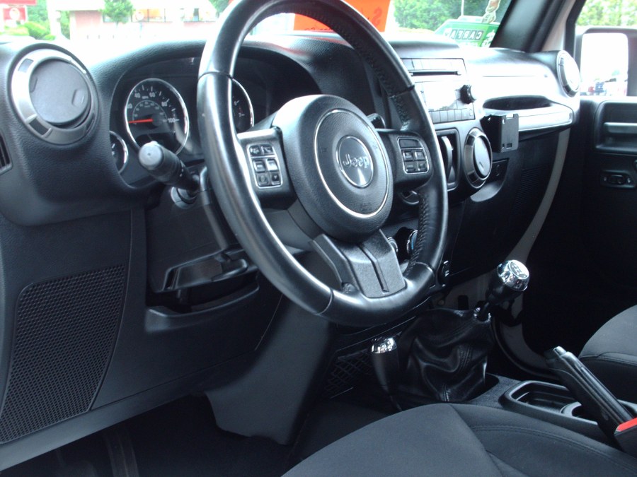 2017 Jeep Wrangler Sport S - Photo 12