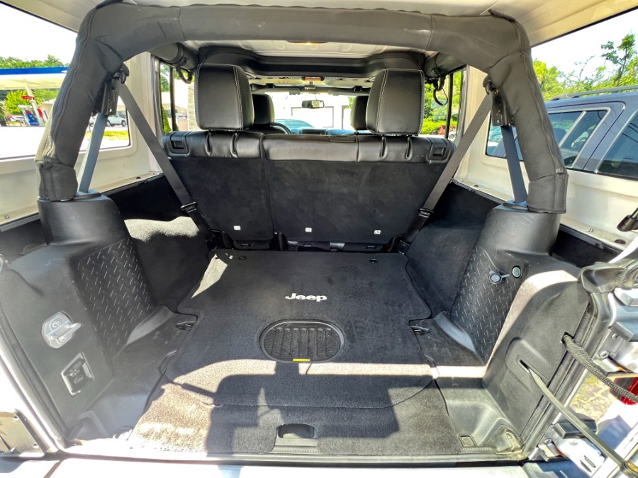 2016 Jeep Wrangler Unlimited Sahara - Photo 8