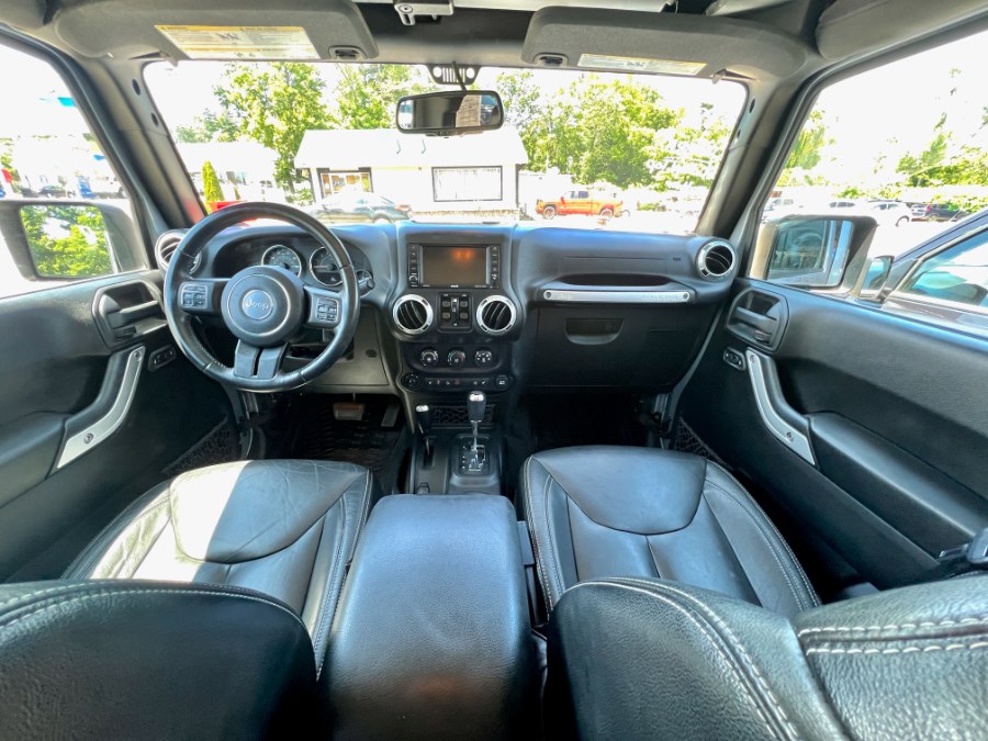 2016 Jeep Wrangler Unlimited Sahara - Photo 17