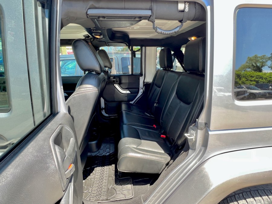 2016 Jeep Wrangler Unlimited Sahara - Photo 32