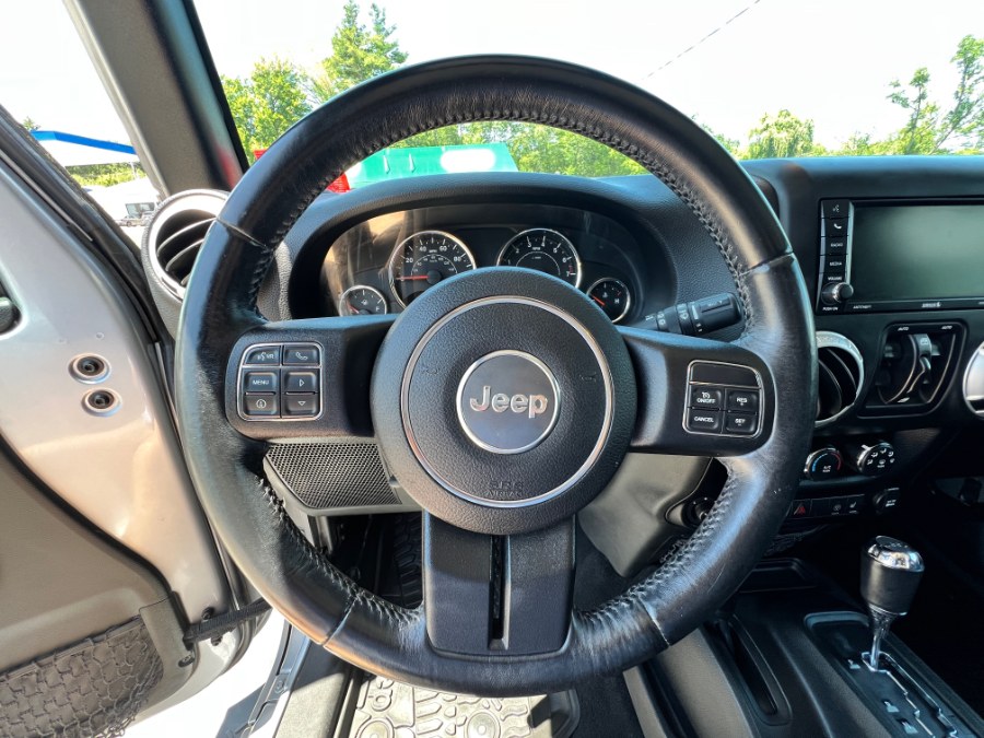 2016 Jeep Wrangler Unlimited Sahara - Photo 19
