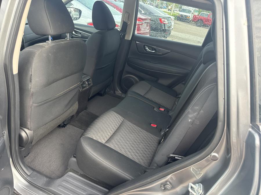 2018 Nissan Rogue S - Photo 9