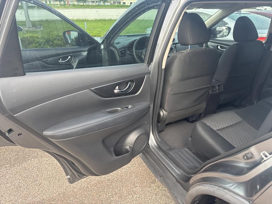 2018 Nissan Rogue S - Photo 8