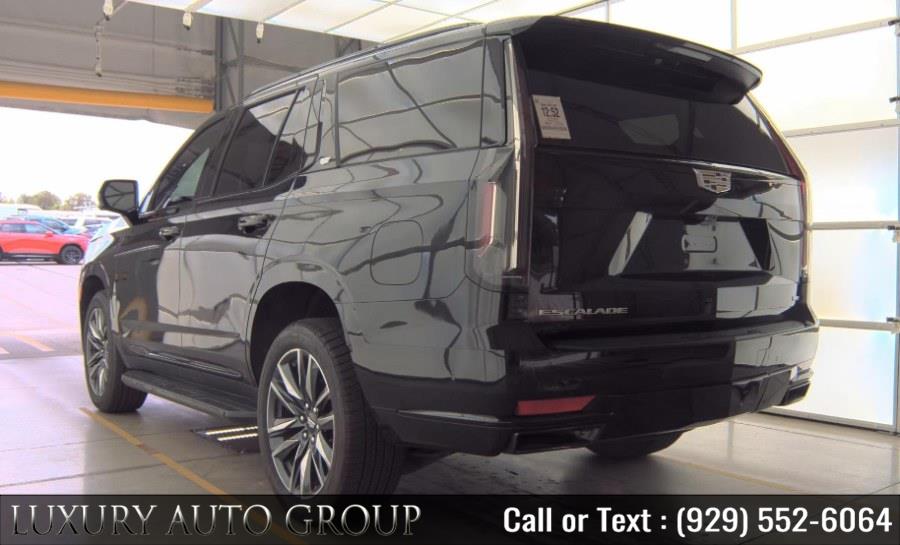 2023 Cadillac Escalade 4WD Sport's photo