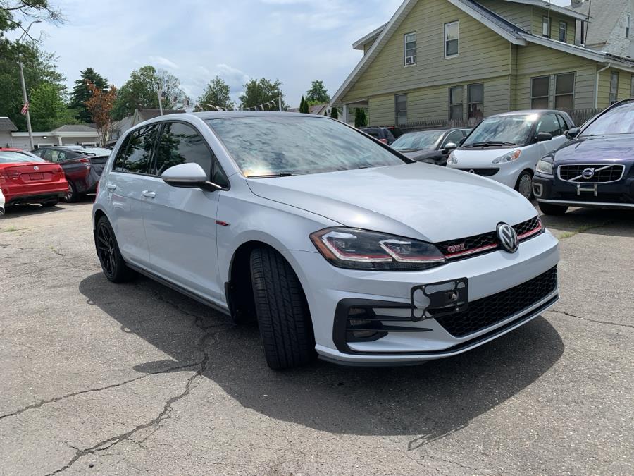 2019 Volkswagen Golf GTI SE - Photo 2