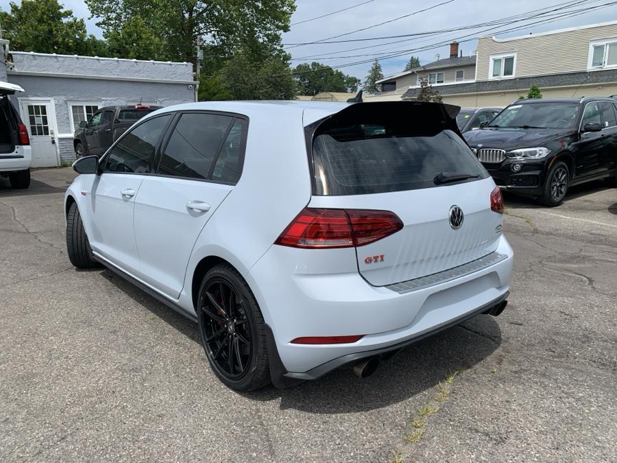 2019 Volkswagen Golf GTI SE - Photo 6