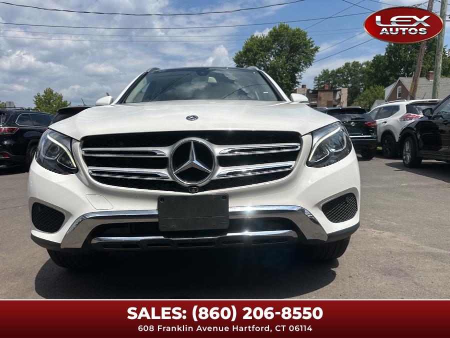 2018 Mercedes-Benz GLC GLC300 4MATIC's photo