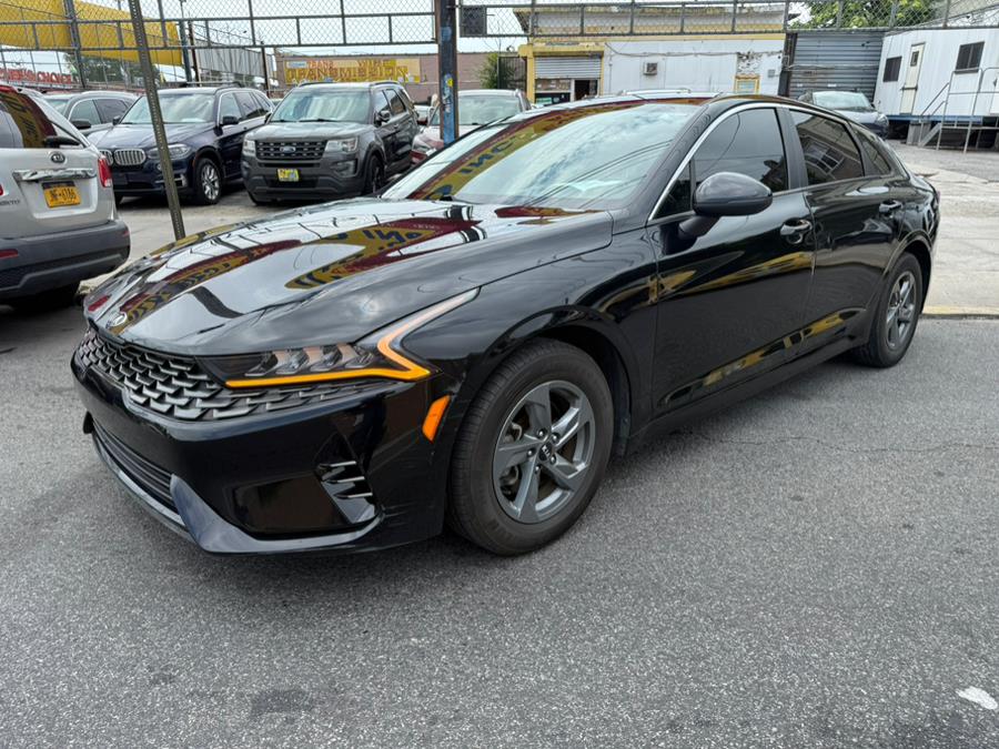 2021 Kia K5 LX - Photo 2