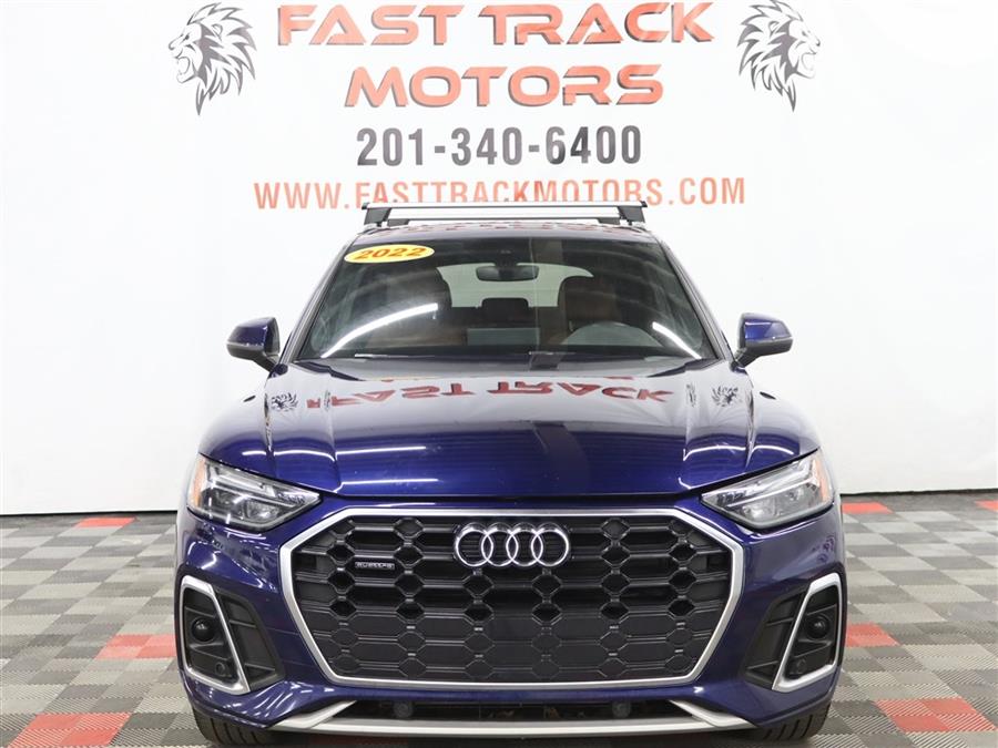 2022 Audi Q5 45 Premium's photo