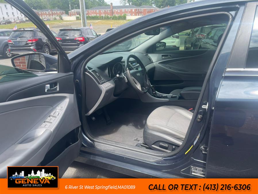 2011 Hyundai Sonata SE - Photo 8