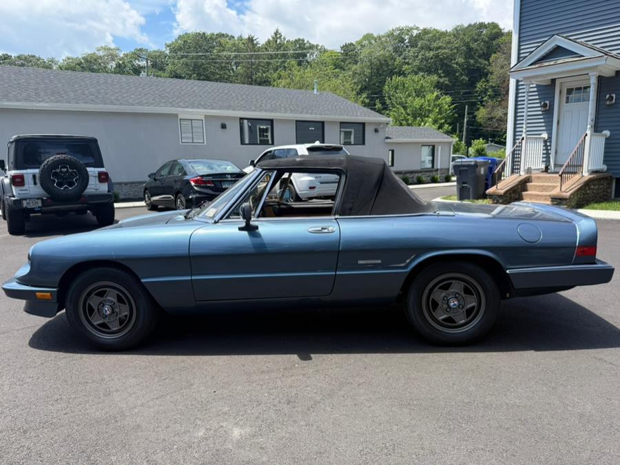 1989 Alfa Romeo Spider's photo