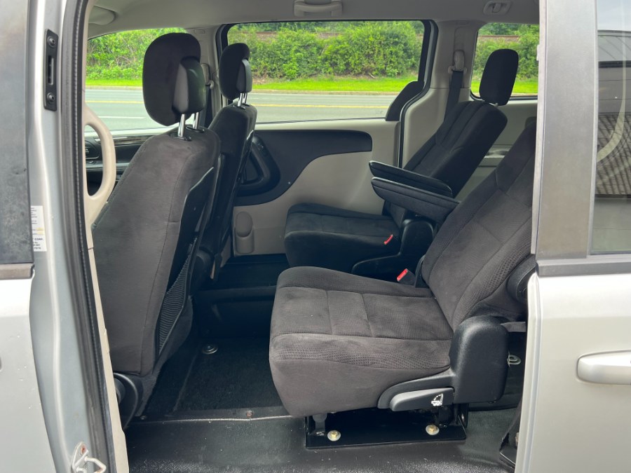 2012 Dodge Grand Caravan SXT - Photo 8