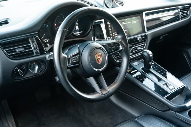 2023 Porsche Macan T's photo
