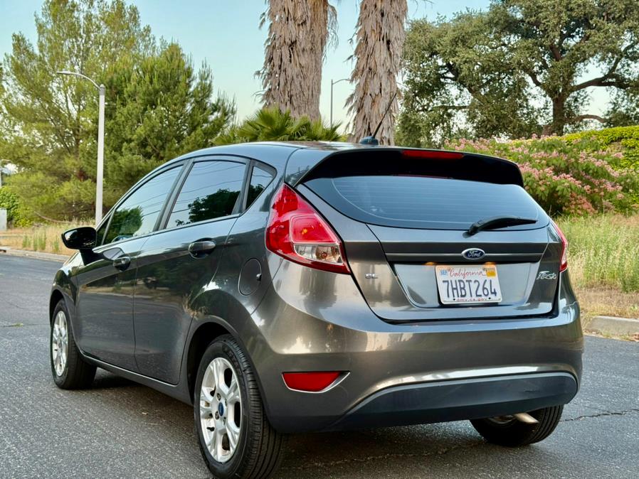 2015 Ford Fiesta SE - Photo 16