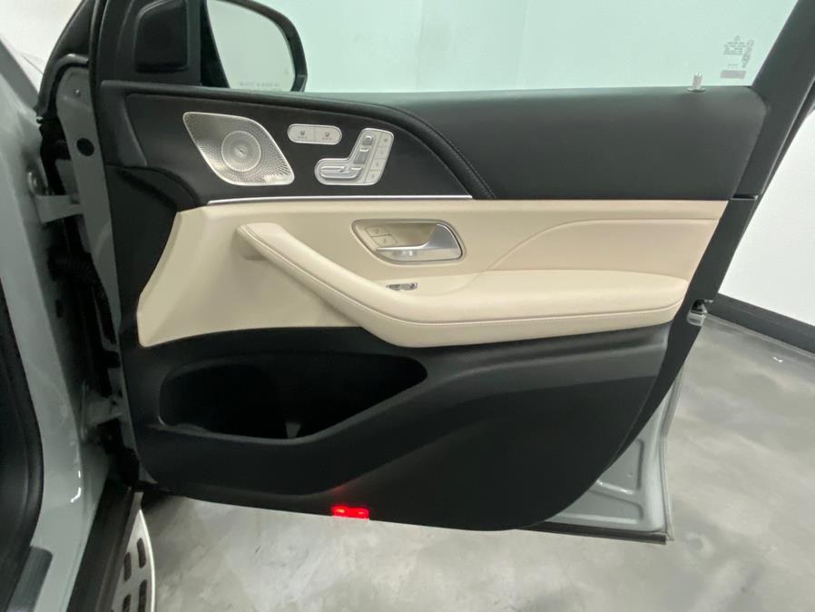2024 Mercedes-Benz GLS AMG GLS 63 - Photo 35