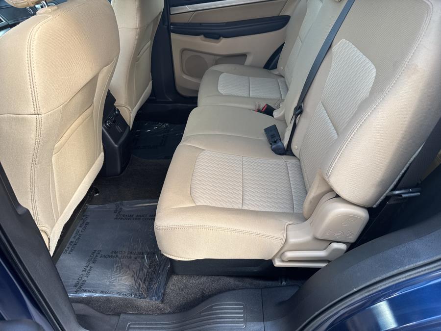 2016 Ford Explorer Base - Photo 10