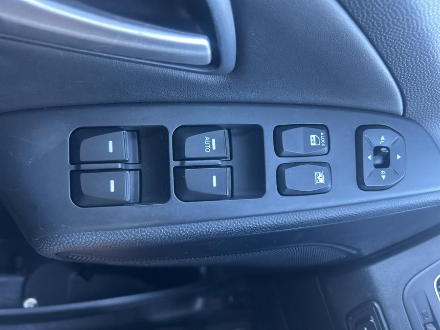 2013 Hyundai Tucson GLS - Photo 25