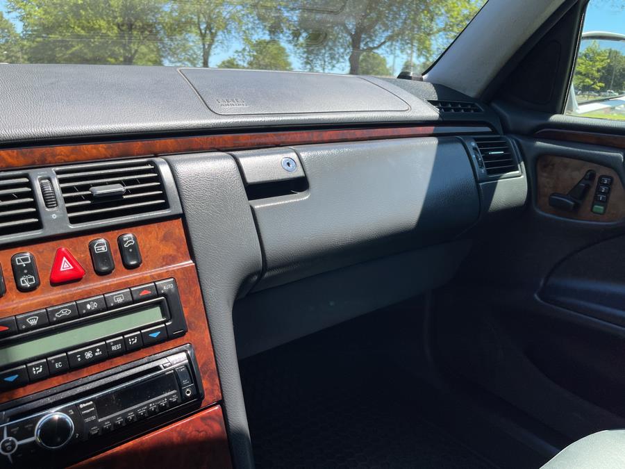 2002 Mercedes-Benz E-Class E320 4Matic - Photo 18