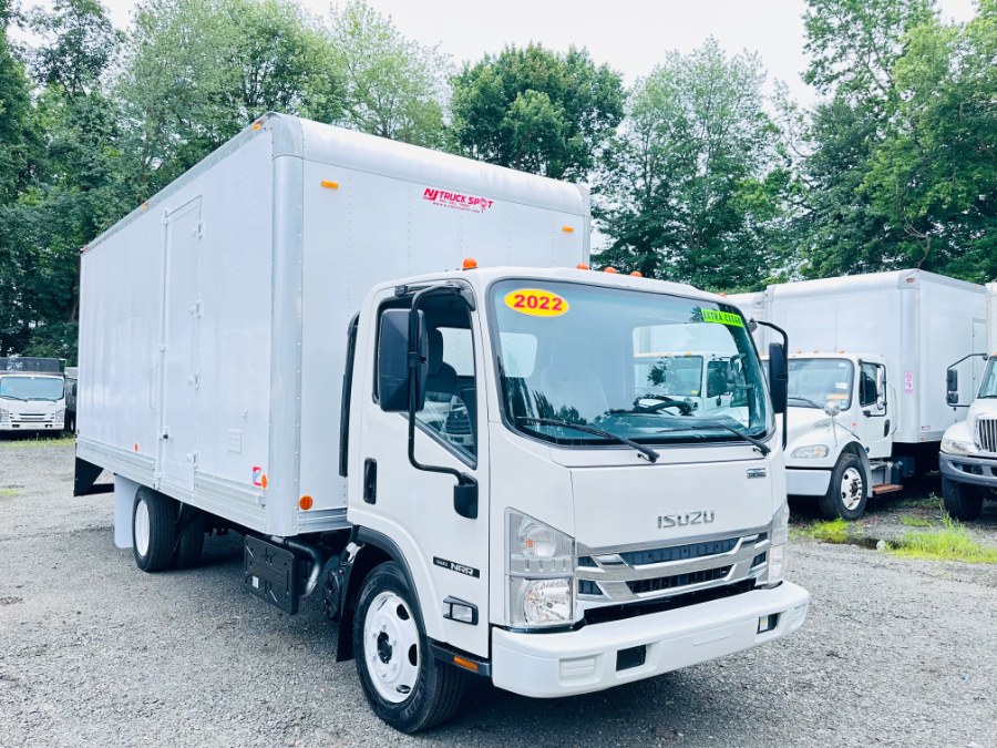 2022 Isuzu NRR - Photo 2