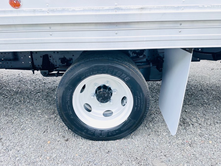 2022 Isuzu NRR - Photo 44