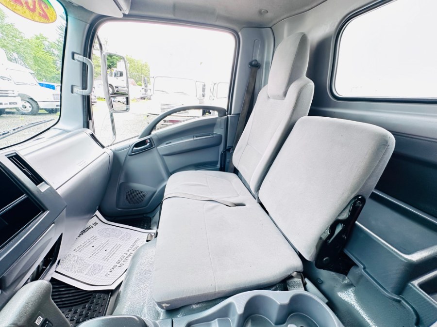 2022 Isuzu NRR - Photo 21