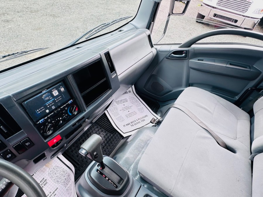 2022 Isuzu NRR - Photo 24