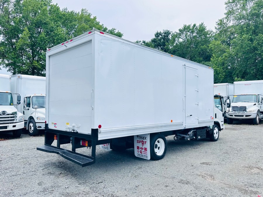2022 Isuzu NRR - Photo 5