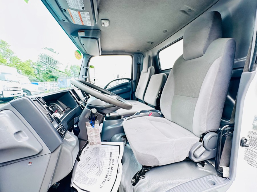 2022 Isuzu NRR - Photo 19