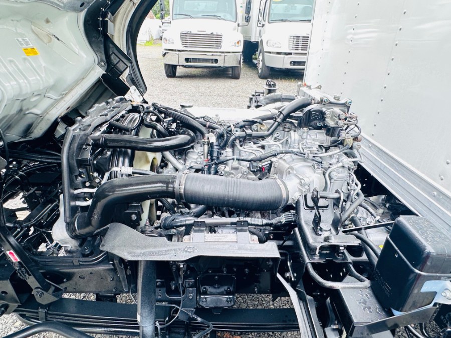 2022 Isuzu NRR - Photo 29