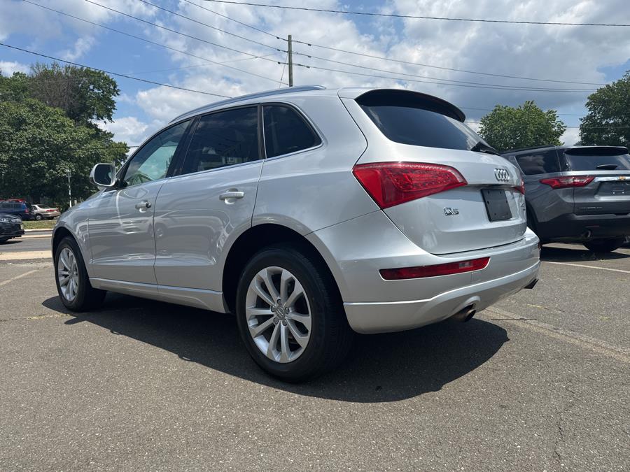 2011 Audi Q5 2.0T quattro Tiptronic Premium's photo