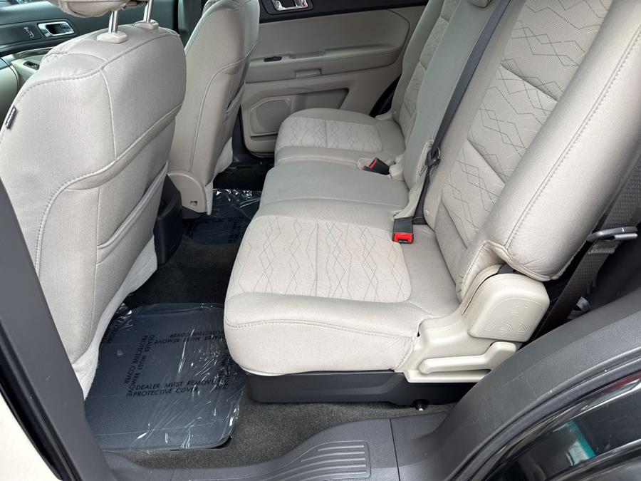 2014 Ford Explorer Base - Photo 10