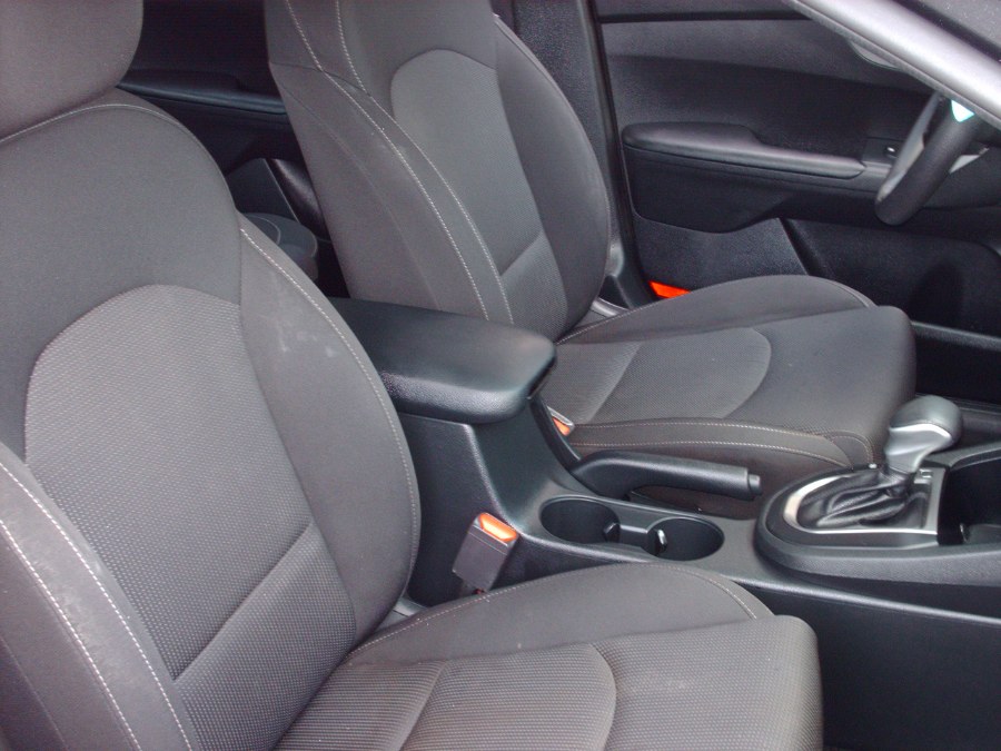 2021 Kia Forte LXS - Photo 7