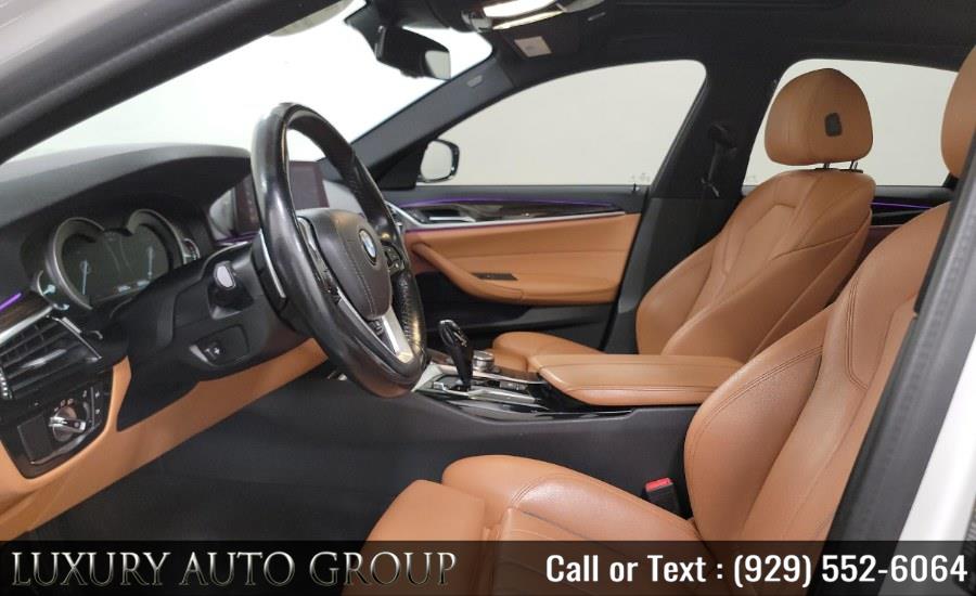 2019 BMW 5 Series 530i - Photo 6