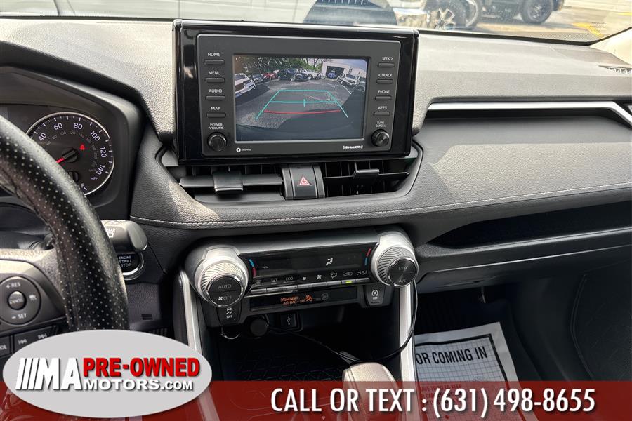 2021 Toyota RAV4 XLE - Photo 25