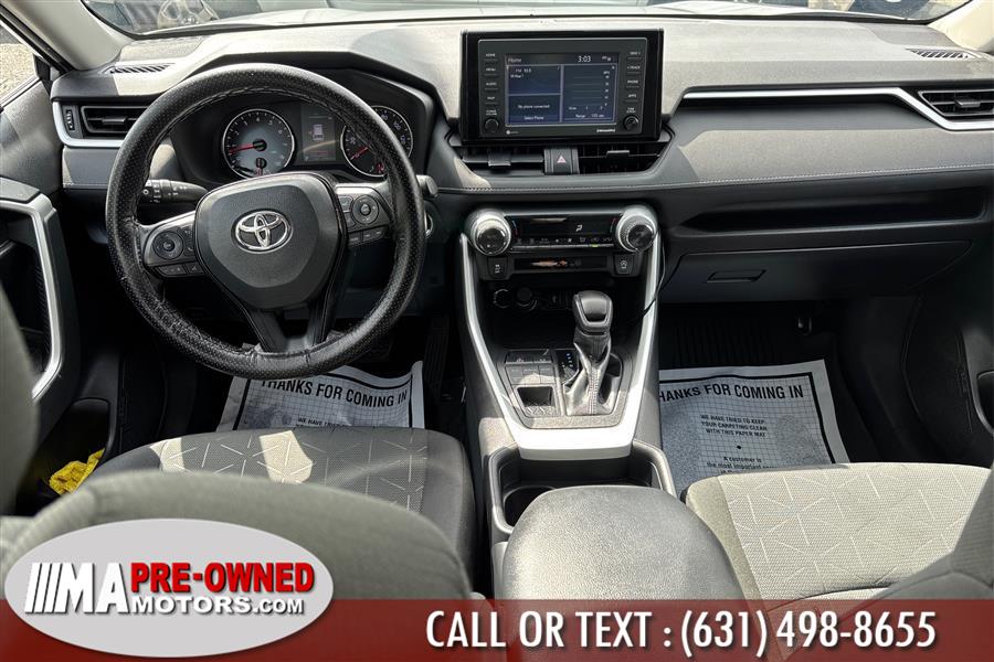 2021 Toyota RAV4 XLE - Photo 14