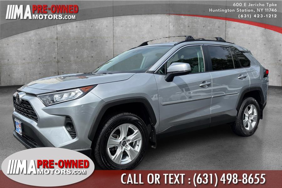 2021 Toyota RAV4 XLE AWD's photo