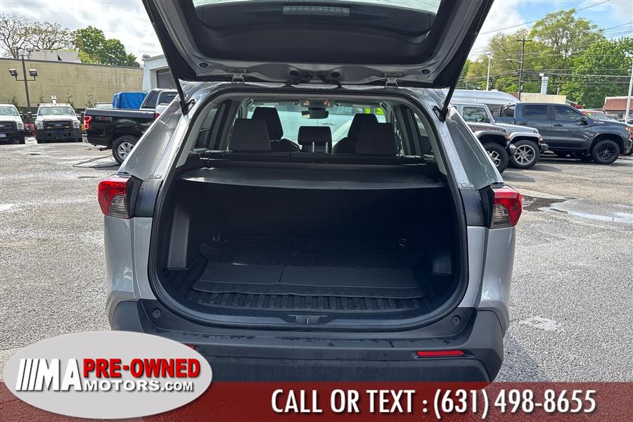 2021 Toyota RAV4 XLE - Photo 12