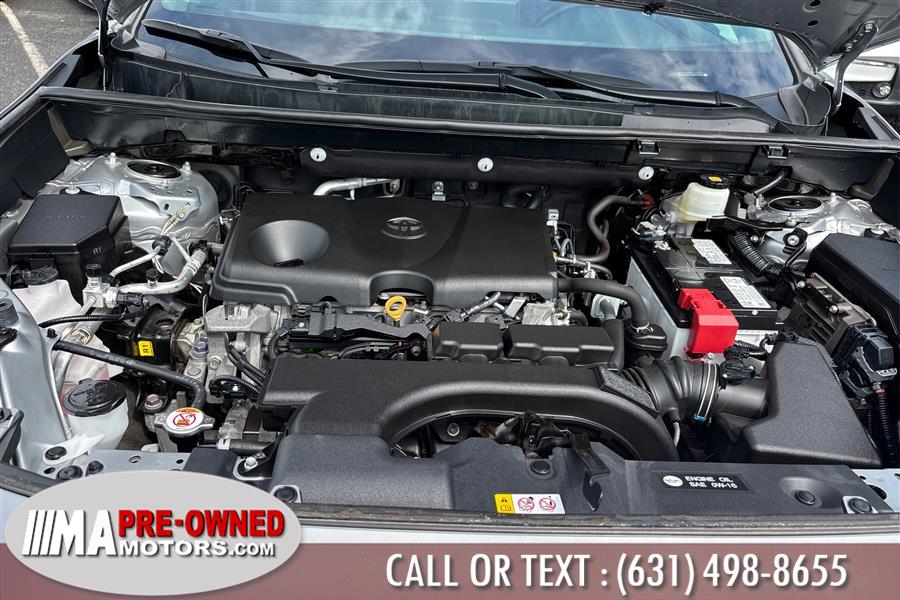 2021 Toyota RAV4 XLE - Photo 13
