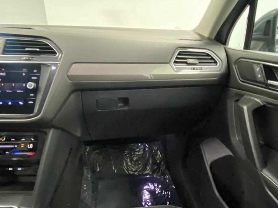 2023 Volkswagen Tiguan SE - Photo 23